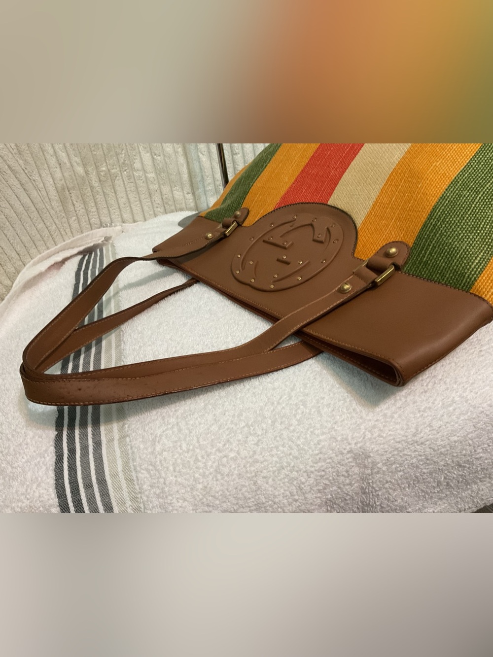 Gucci Bags - Picture 8 of 15